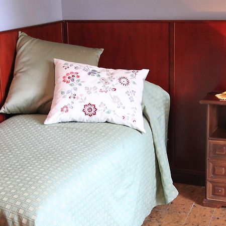 Domus Angela B&B Трани Экстерьер фото