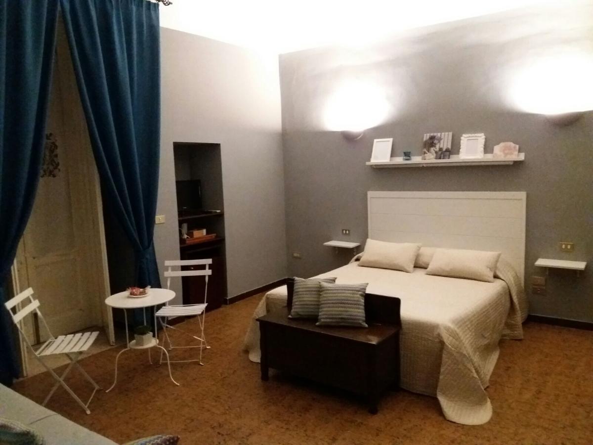 Domus Angela B&B Трани Экстерьер фото